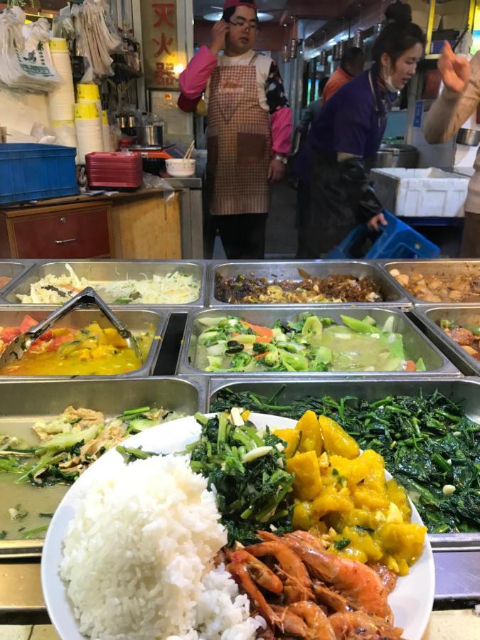 《小风小物逛杭州》作者的书房，散步到西湖